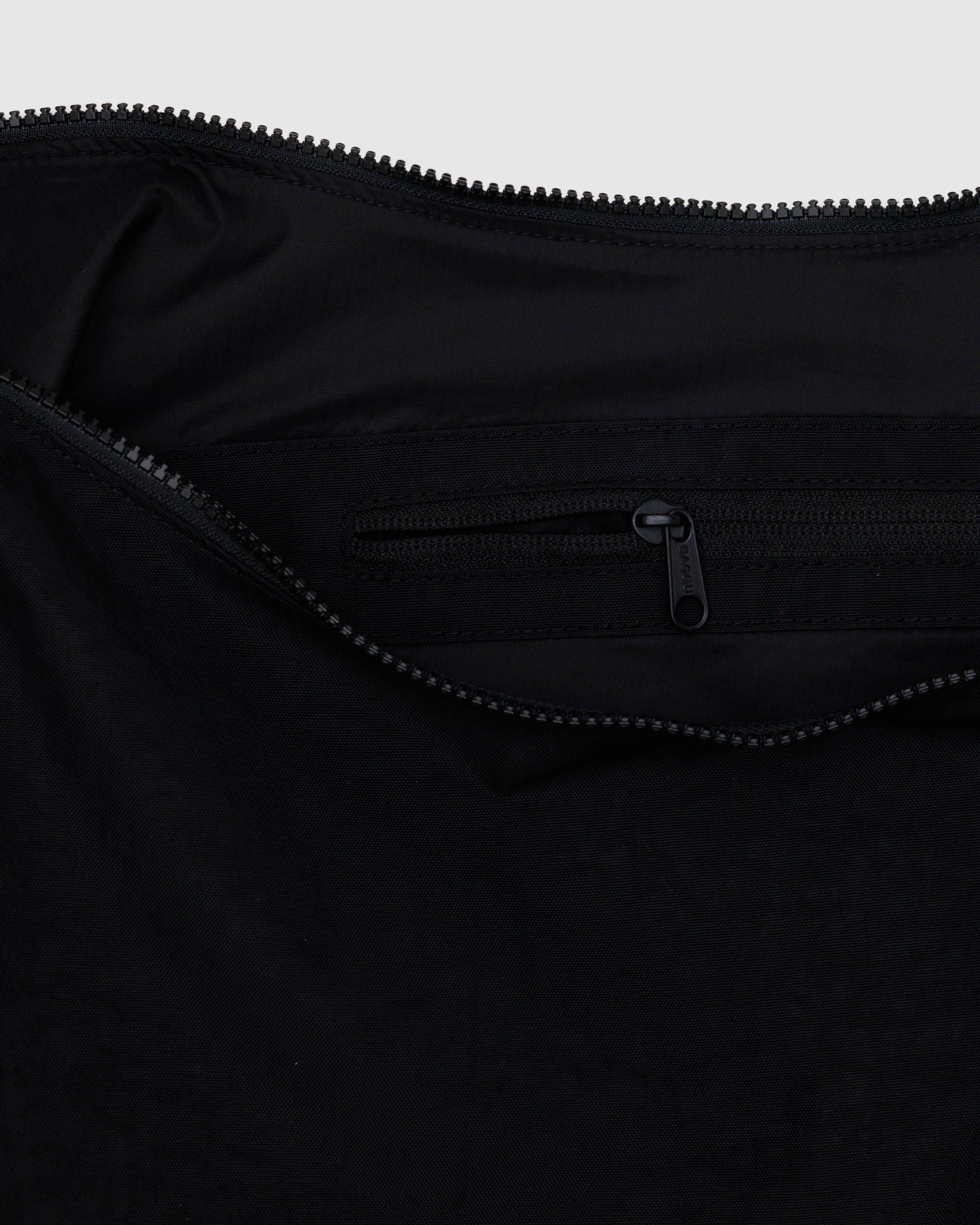 Large Nylon Crescent Bag Black 41" - Image 4